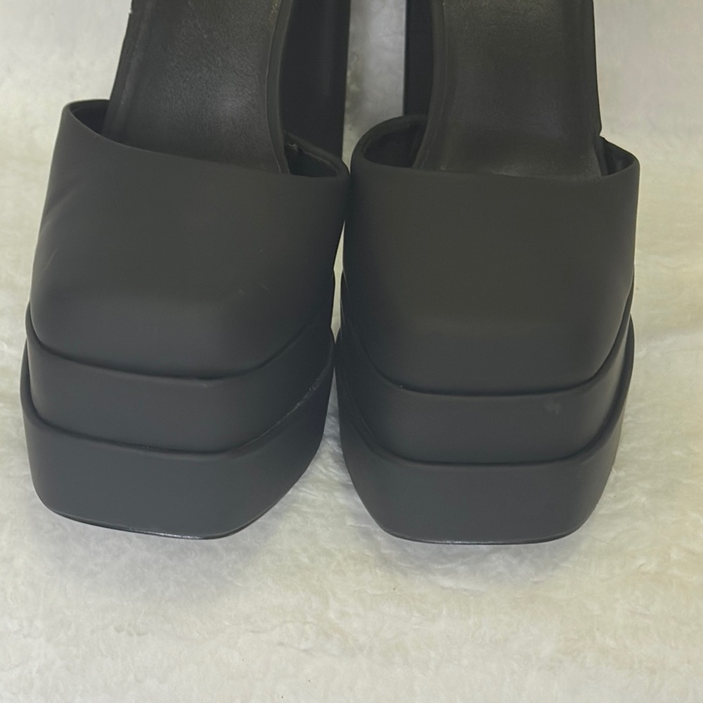 Aldo SIZE-7.5M Black Platform Shoes for Effortless Elegance - Picture 12 of 13